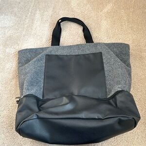 DSW weekend bag